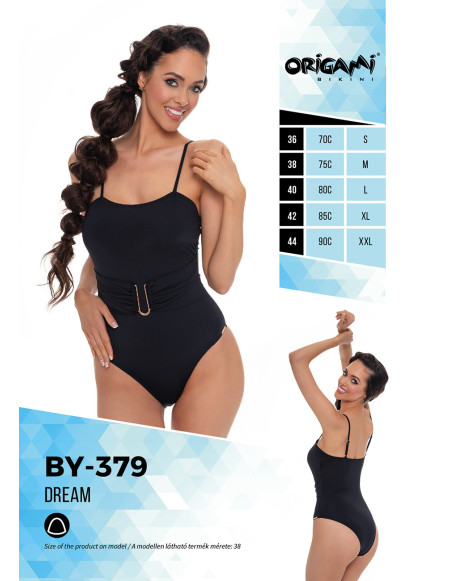 Fekete fürdőruhák